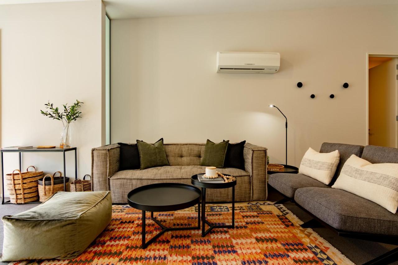 Stylish Haven Luxury Interiors In Prime Location Apartment Queenstown Luaran gambar