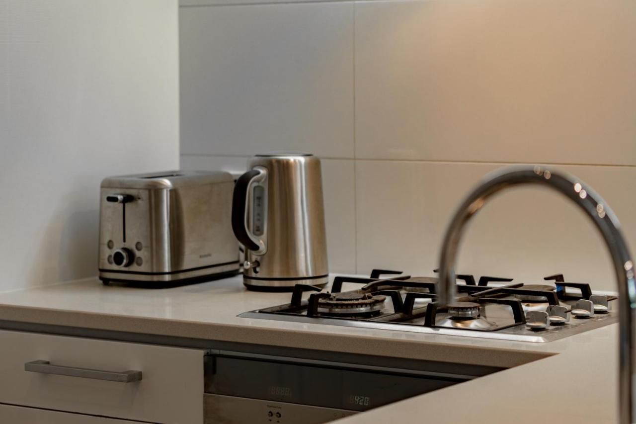 Stylish Haven Luxury Interiors In Prime Location Apartment Queenstown Luaran gambar
