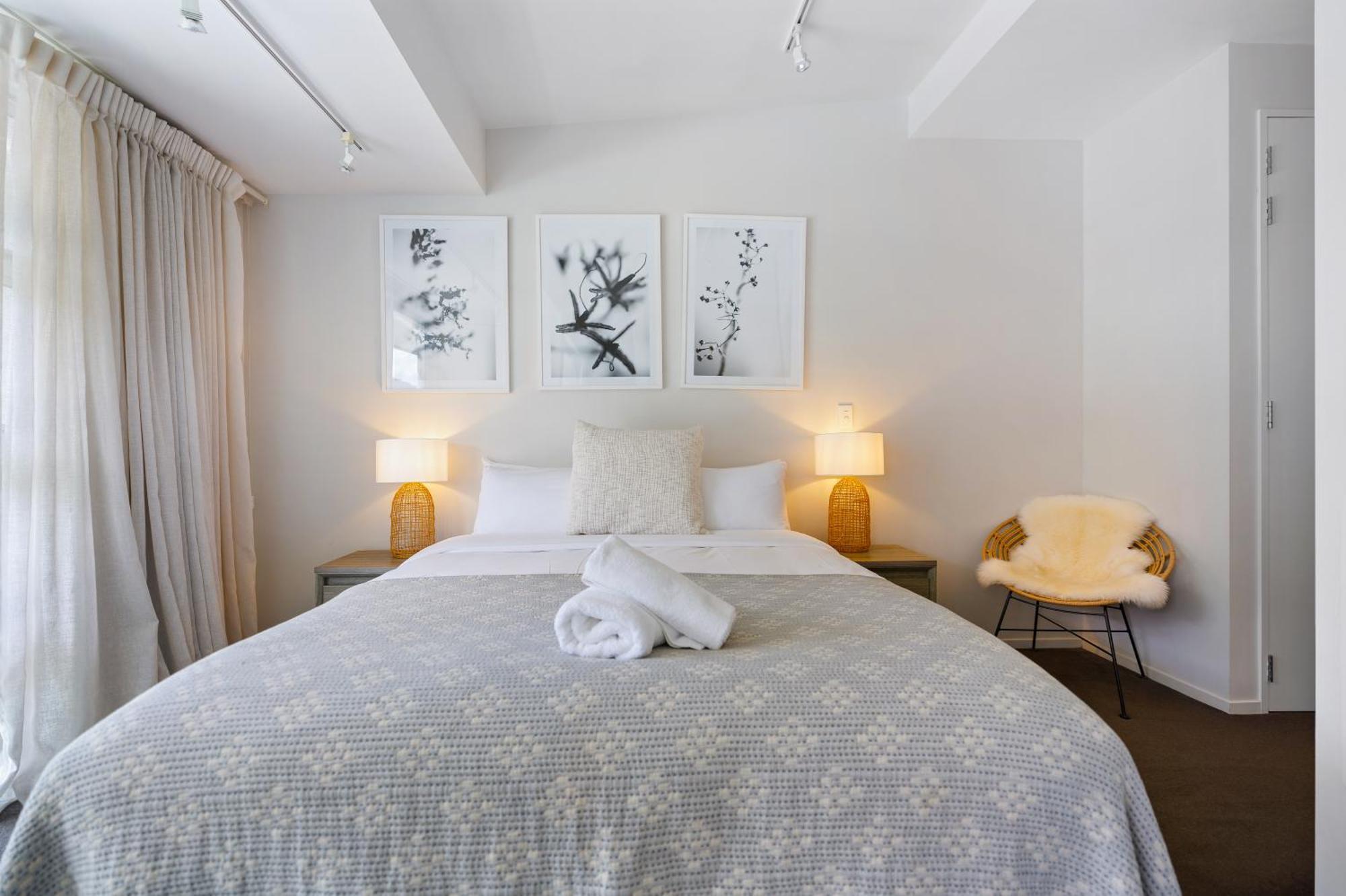Stylish Haven Luxury Interiors In Prime Location Apartment Queenstown Luaran gambar