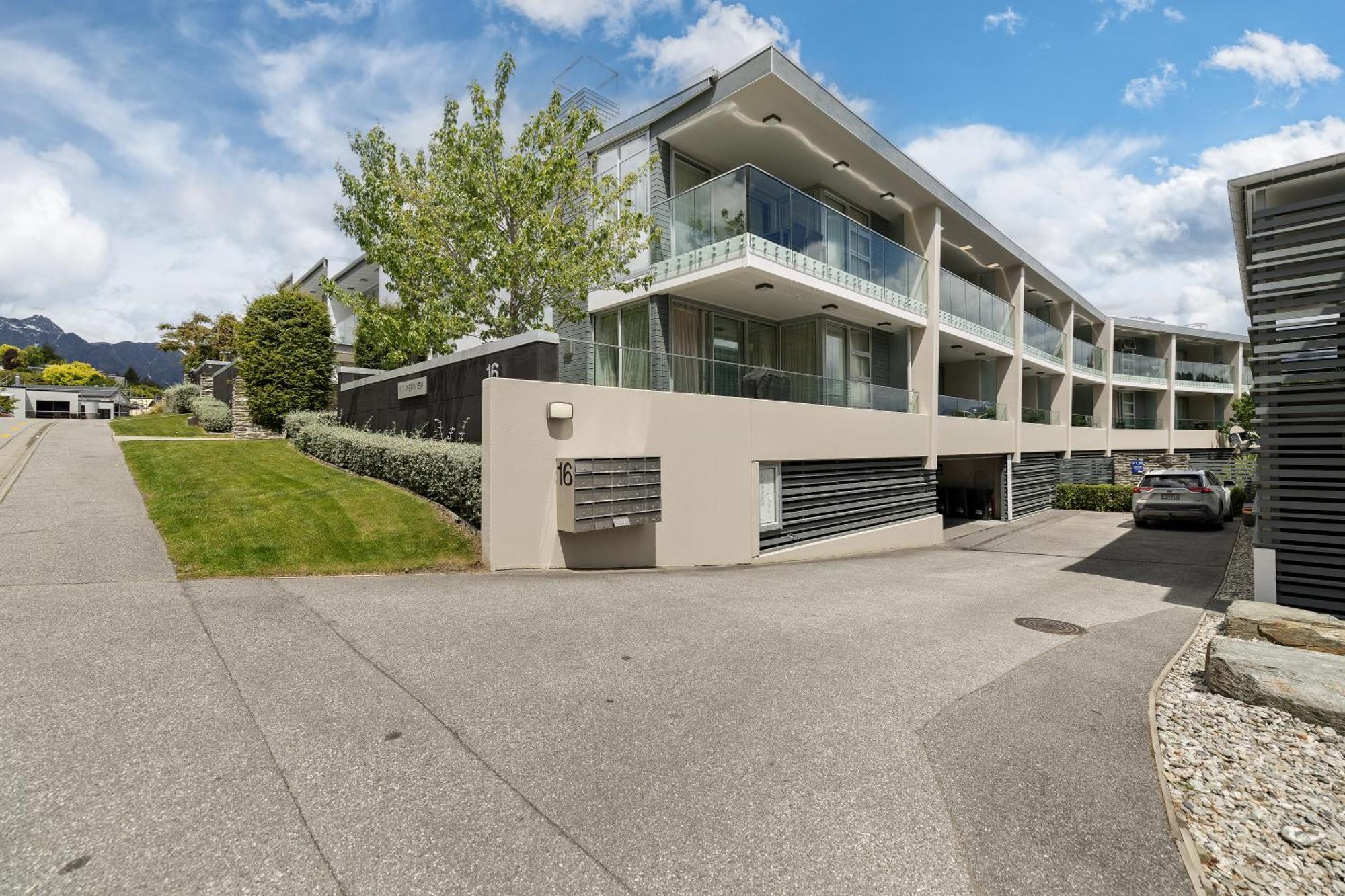 Stylish Haven Luxury Interiors In Prime Location Apartment Queenstown Luaran gambar